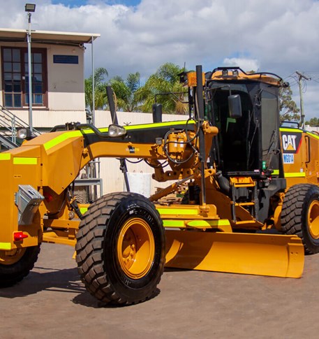CATERPILLAR 140M